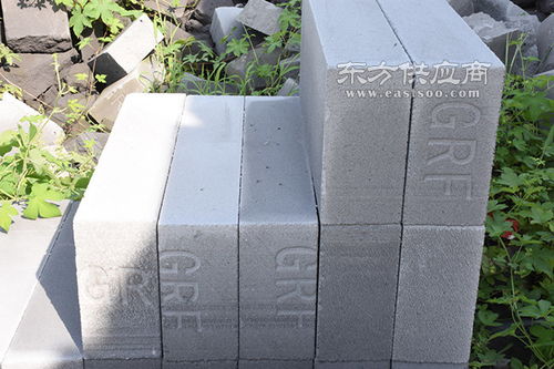 探索广润丰建材 加气混凝土砌块与传统混凝土砌块的对比与应用